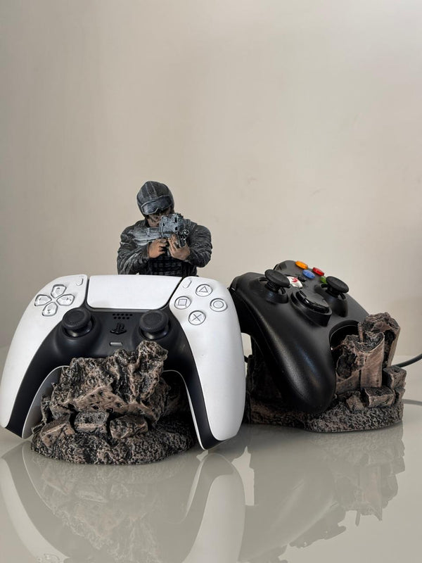 Gamer Joystick Holder - Soldier with Military Style and Barricade